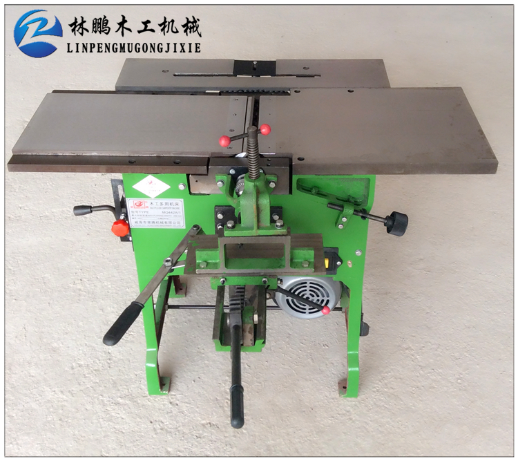 木工机械革新 多功能四合一刨床在平刨、压刨、电锯与打方眼加工中的全能应用